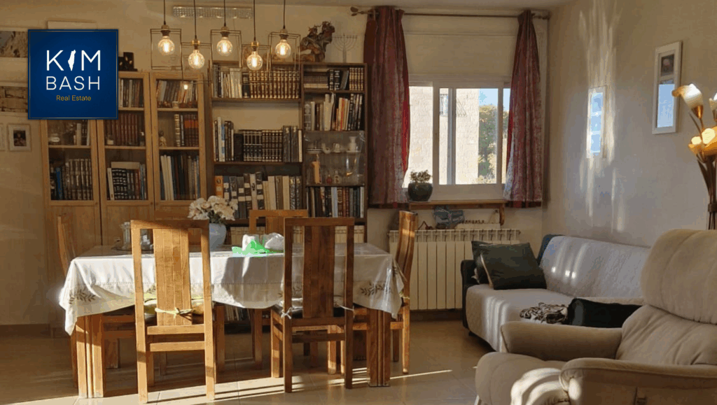 Efrat 3 Bedrooms Apartment